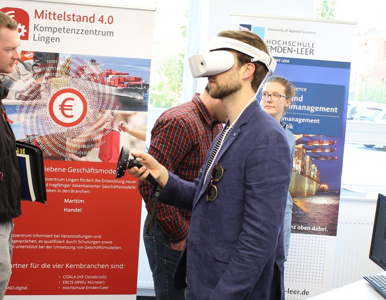Person mit VR-Brille