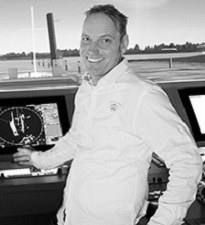 Hochschule Leer: Kontakt Seefahrt, Prof. Kapitän Rudolf Kreutzer Hochschule Leer: Kontakt Seefahrt, Prof. Kapitän Rudolf Kreutzer